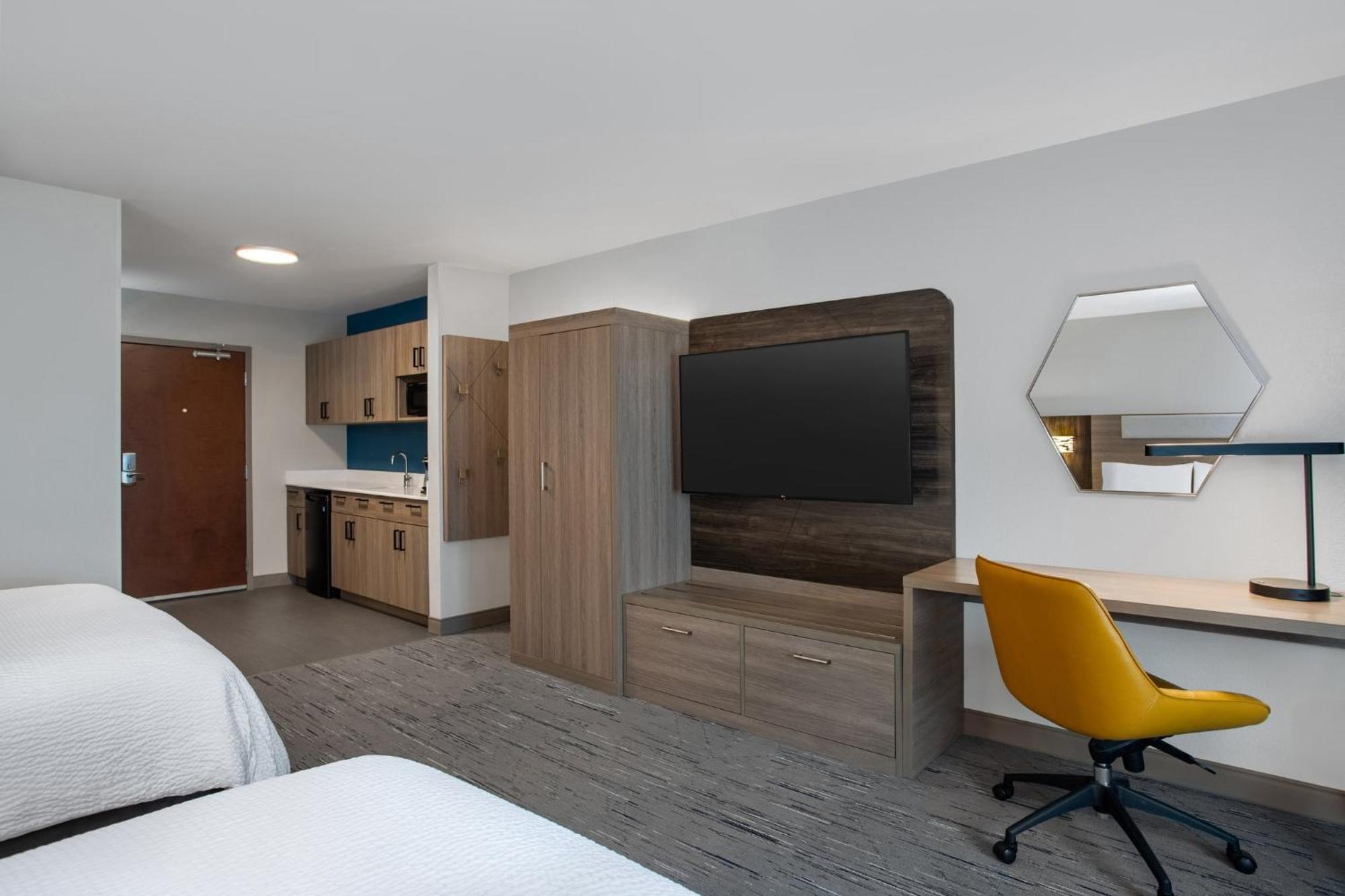 Holiday Inn Express Hotel & Suites Terre Haute By Ihg Екстериор снимка