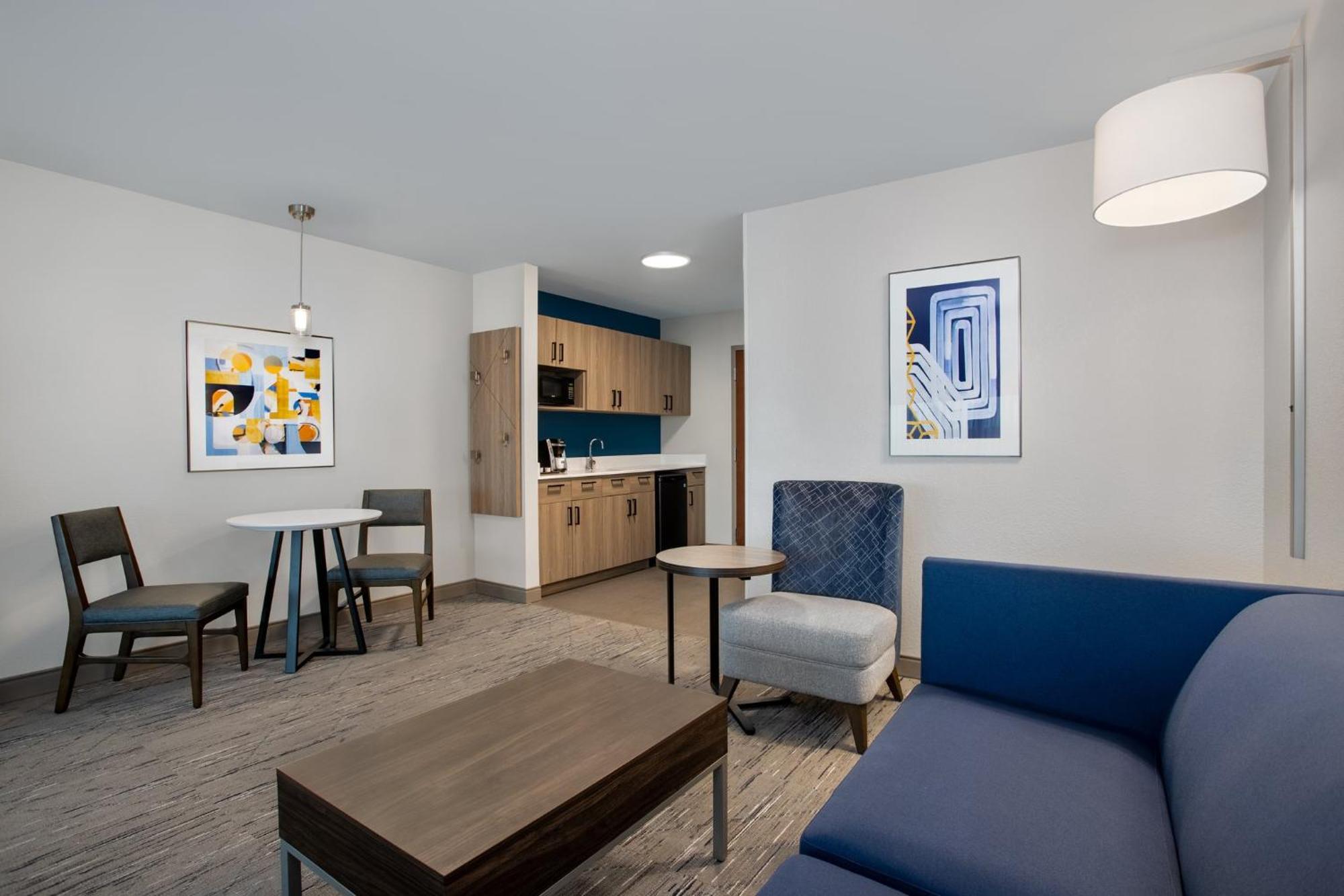 Holiday Inn Express Hotel & Suites Terre Haute By Ihg Екстериор снимка