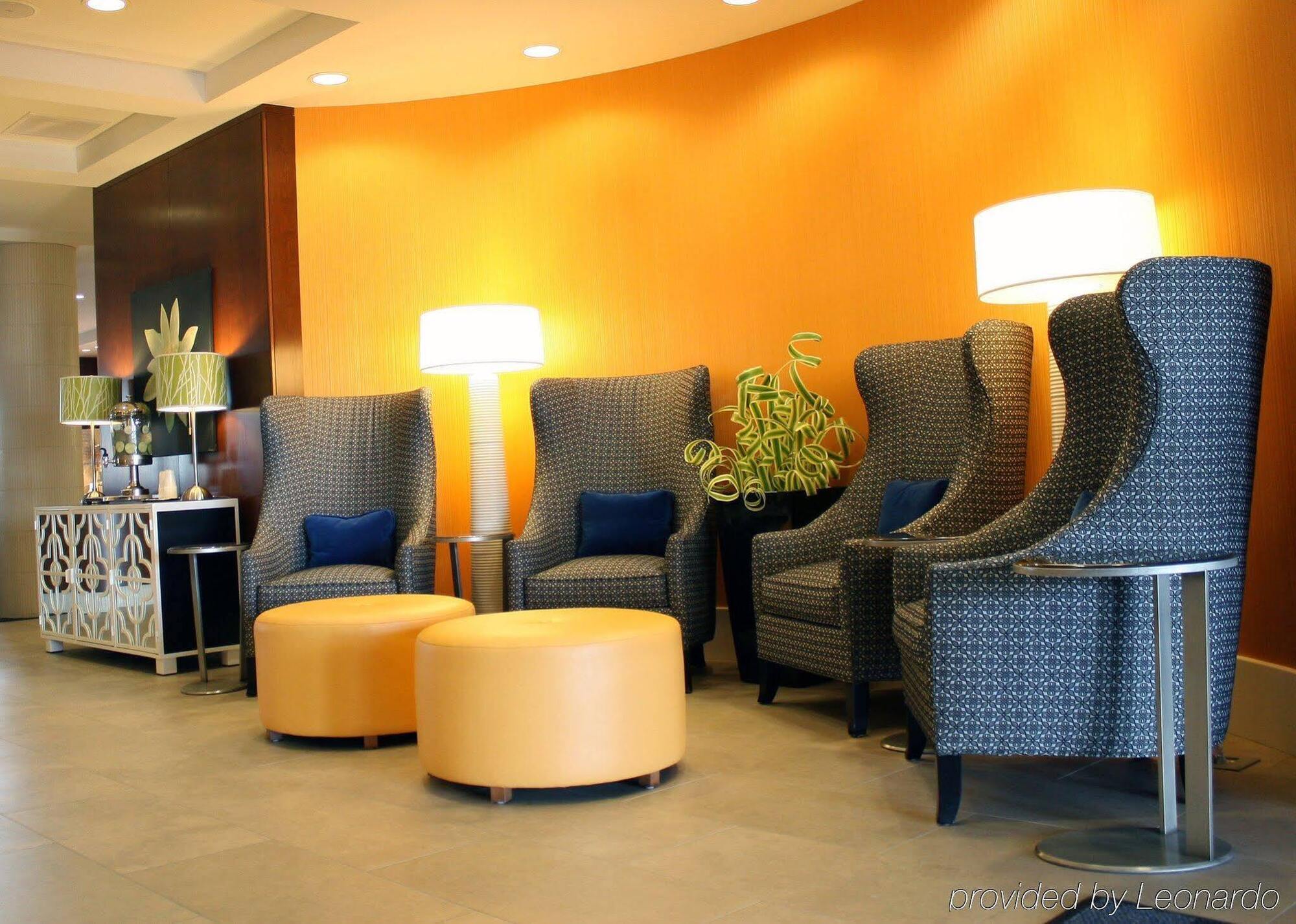 Holiday Inn Express Hotel & Suites Terre Haute By Ihg Екстериор снимка